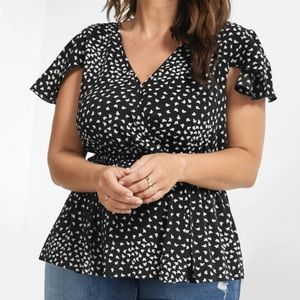 🛑SOLD🛑 Butterfly Printed Split Ruffles Ties Wrap Blouse